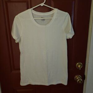NWOT Women's Gap white tee M